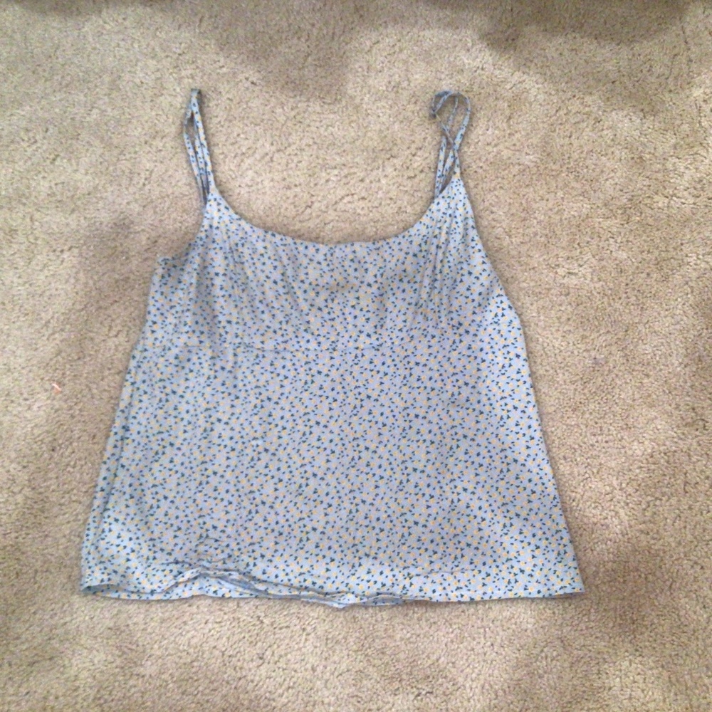 👚 Brandy Melville Women’s small shirt